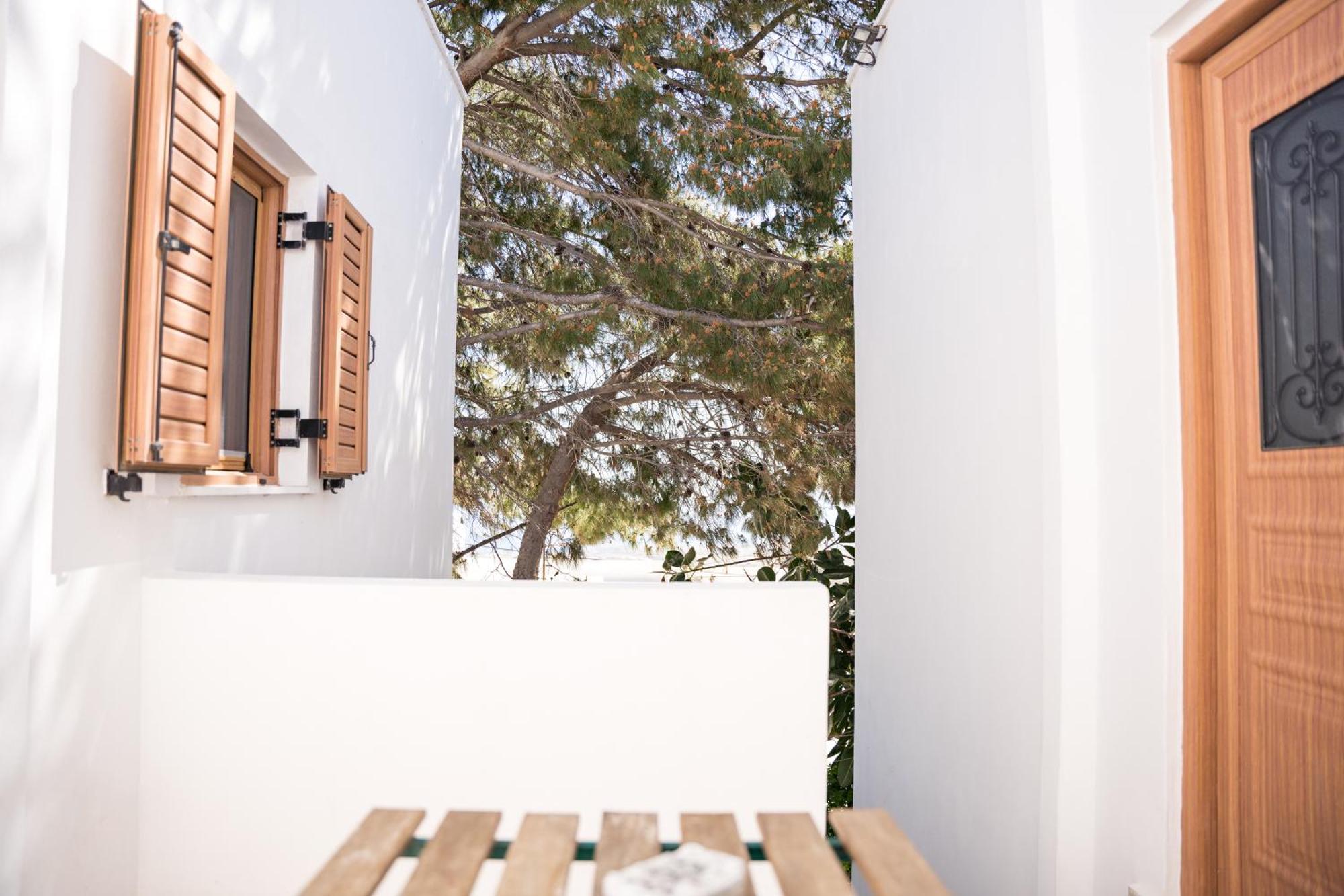 Cozy Budget Apartments In The Heart Of Fira Bagian luar foto
