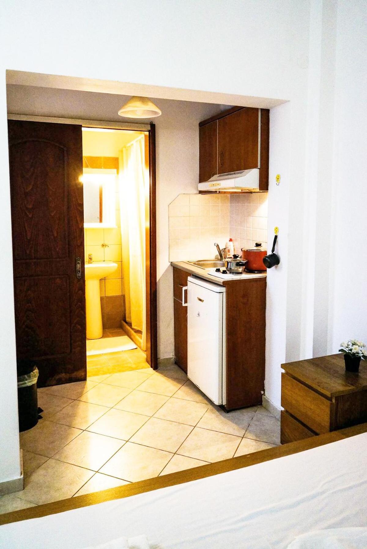 Cozy Budget Apartments In The Heart Of Fira Bagian luar foto